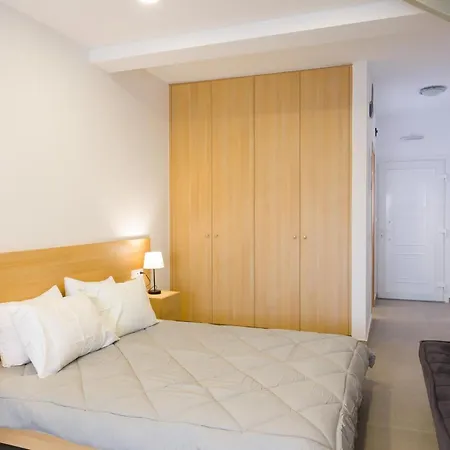 Olithos Apartman