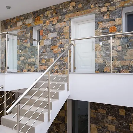 Olithos Apartment